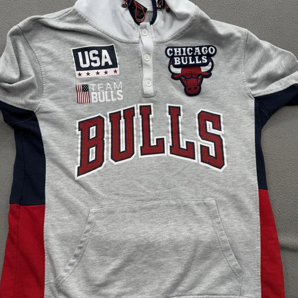 Chicago Bulls Hoodie Mens XL Gray Red NBA Basketball Pullover Colorblock USA - Picture 8 of 10
